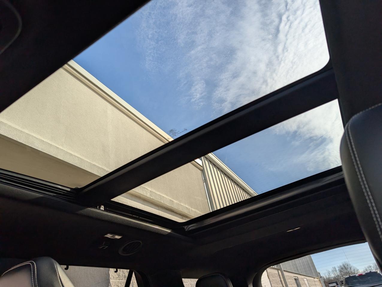 2022 Ford Explorer ST Photo