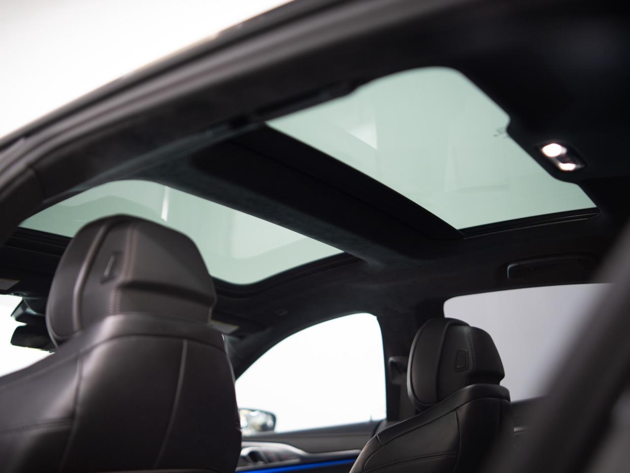 2021 BMW 8 Series M850i | GRAN COUPE | PREMIUM PKG | 20 IN Photo