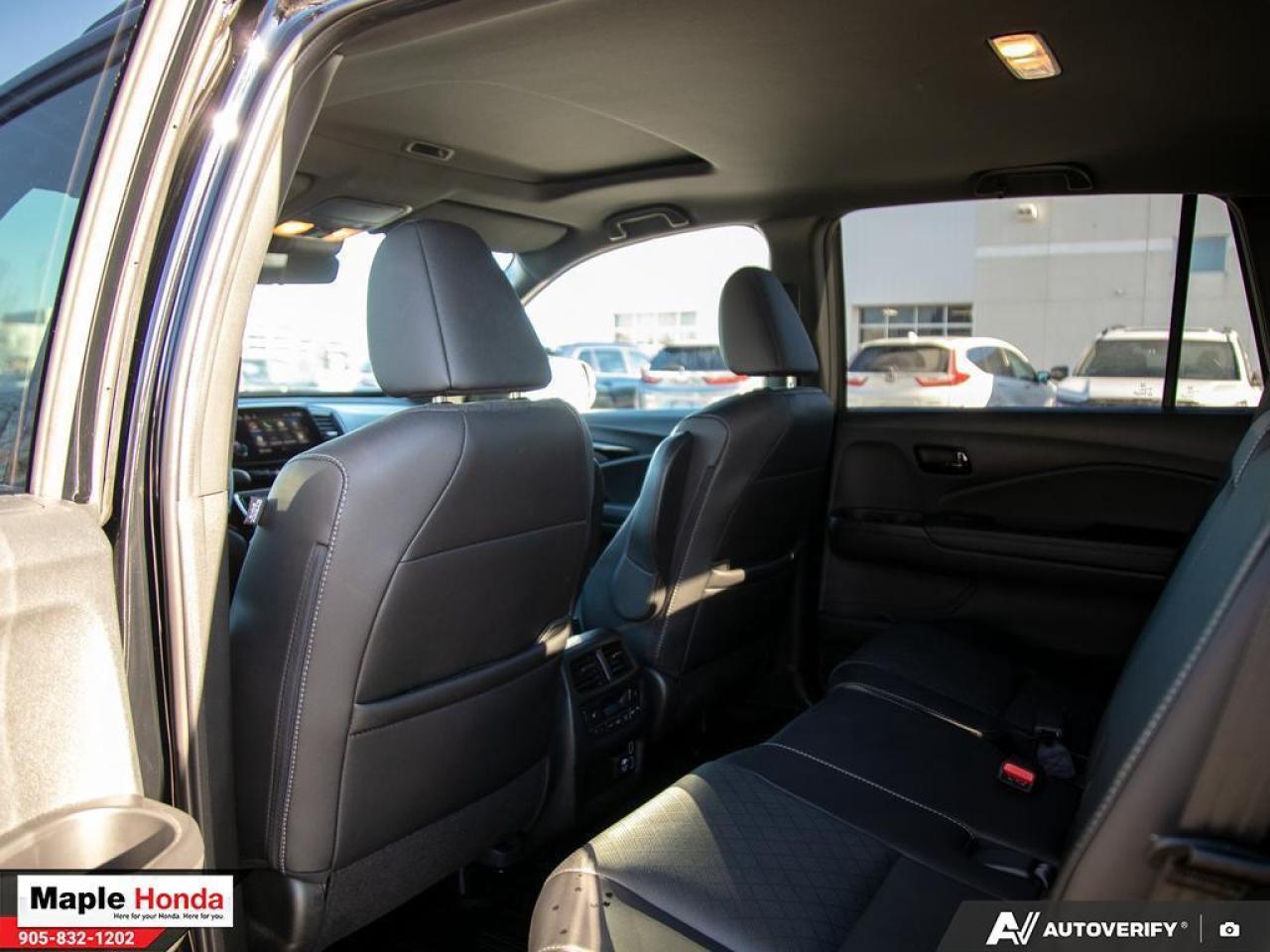 2023 Honda Passport Leather Seats| Navigation| Heated Seats| Sunroof| Photo