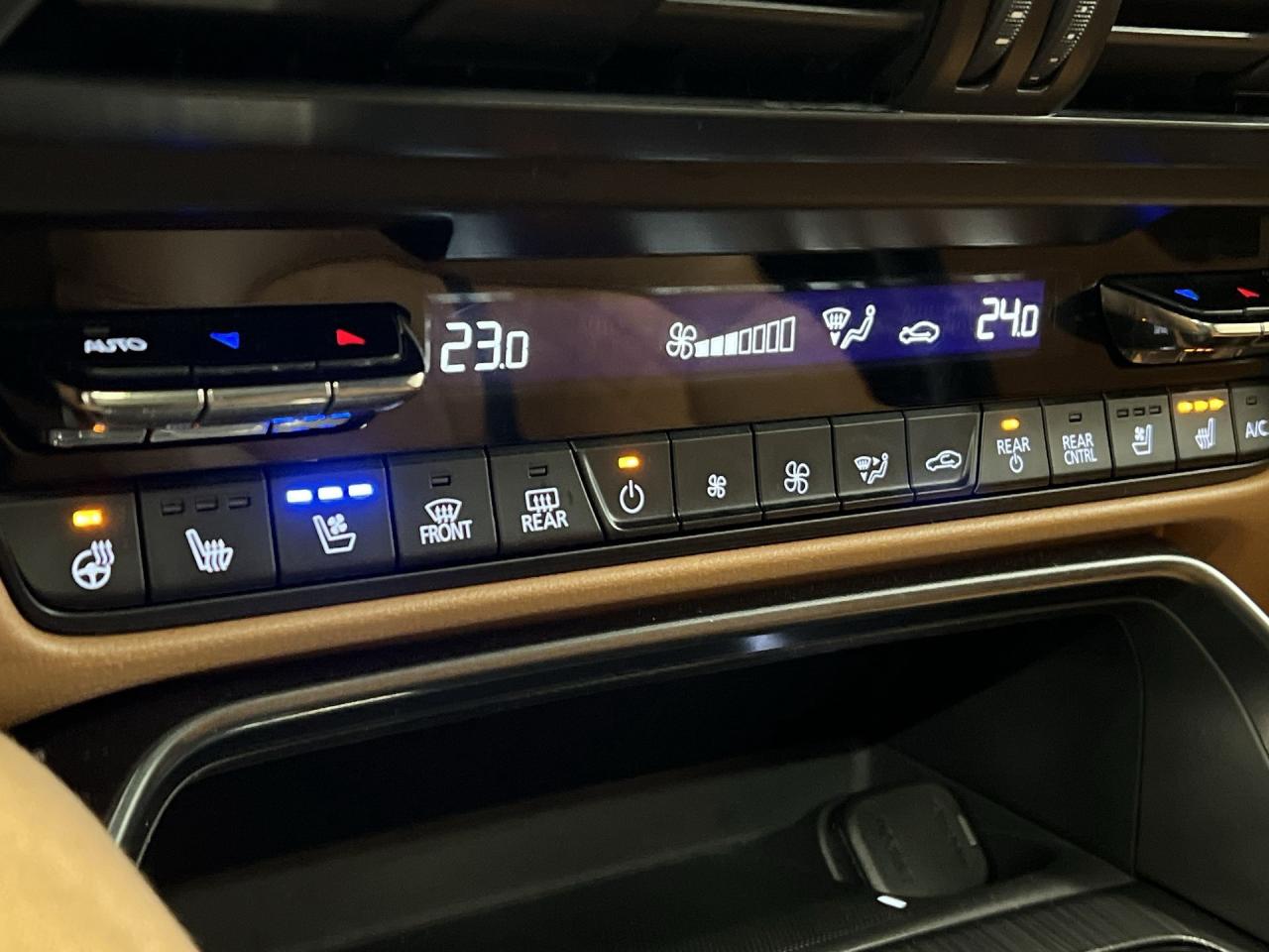 2024 Mazda CX-90 MHEV >>JUST SOLD Photo3