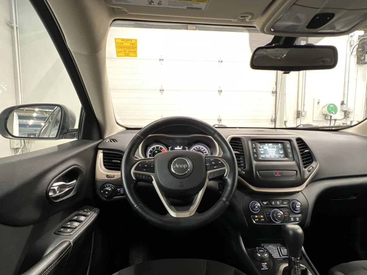 2016 Jeep Cherokee NORTH 4X4 | HTS SEATS | REMOTE START | ALLOYS |A/C Photo