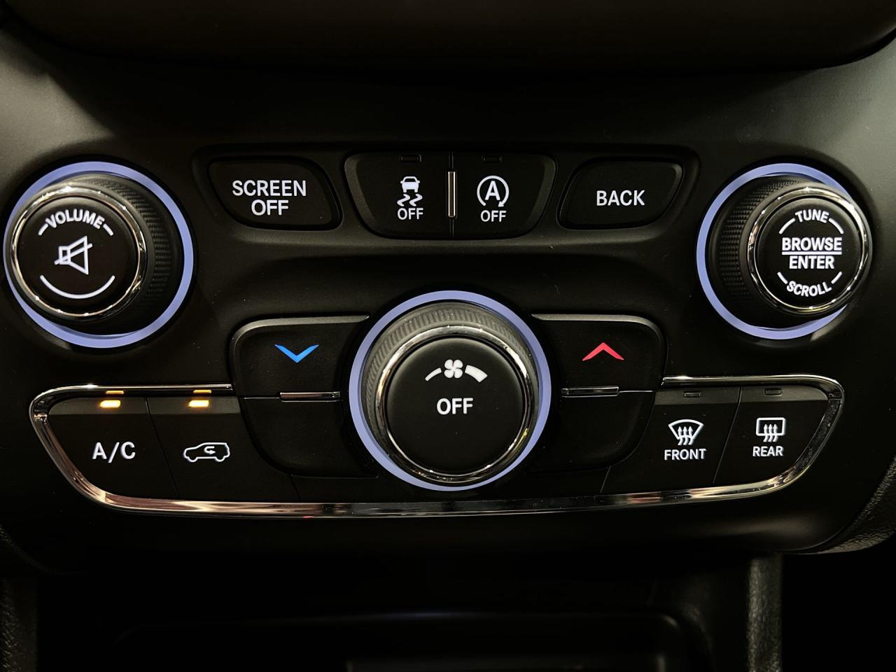 2016 Jeep Cherokee NORTH 4X4 | HTS SEATS | REMOTE START | ALLOYS |A/C Photo