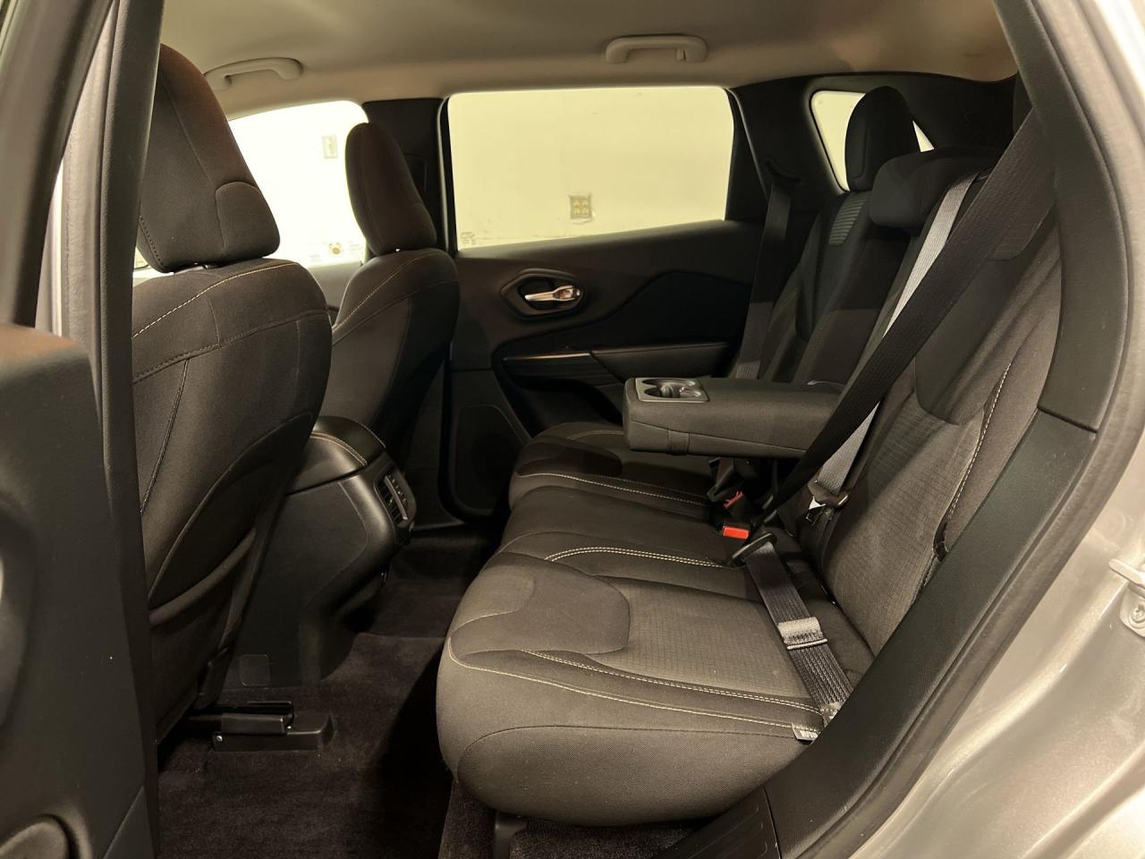 2016 Jeep Cherokee NORTH 4X4 | HTS SEATS | REMOTE START | ALLOYS |A/C Photo