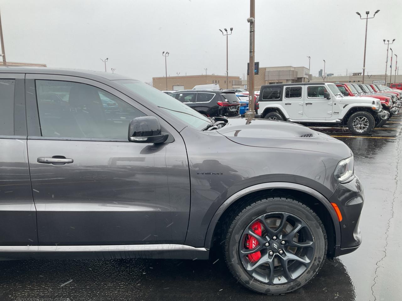 2021 Dodge Durango BLACKTOP SRT APPEARANCE TOW & GO V8 / SUNROOF Photo3