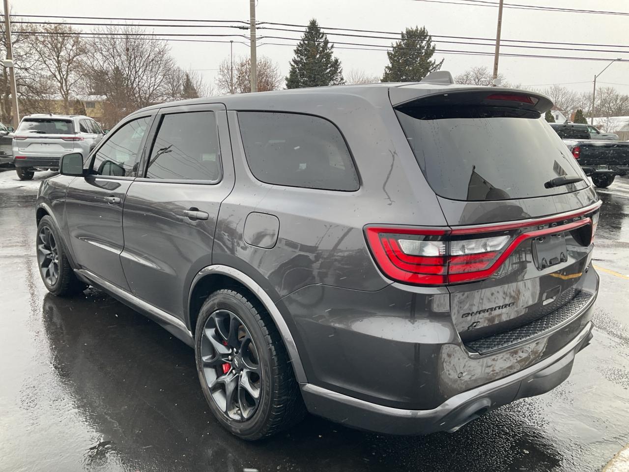 2021 Dodge Durango BLACKTOP SRT APPEARANCE TOW & GO V8 / SUNROOF Photo
