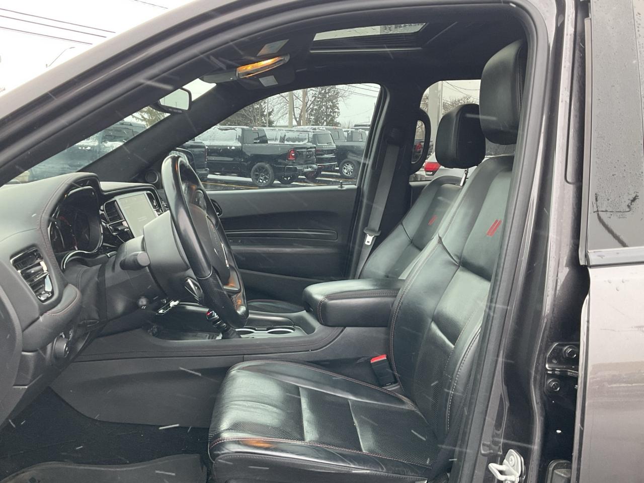 2021 Dodge Durango BLACKTOP SRT APPEARANCE TOW & GO V8 / SUNROOF Photo