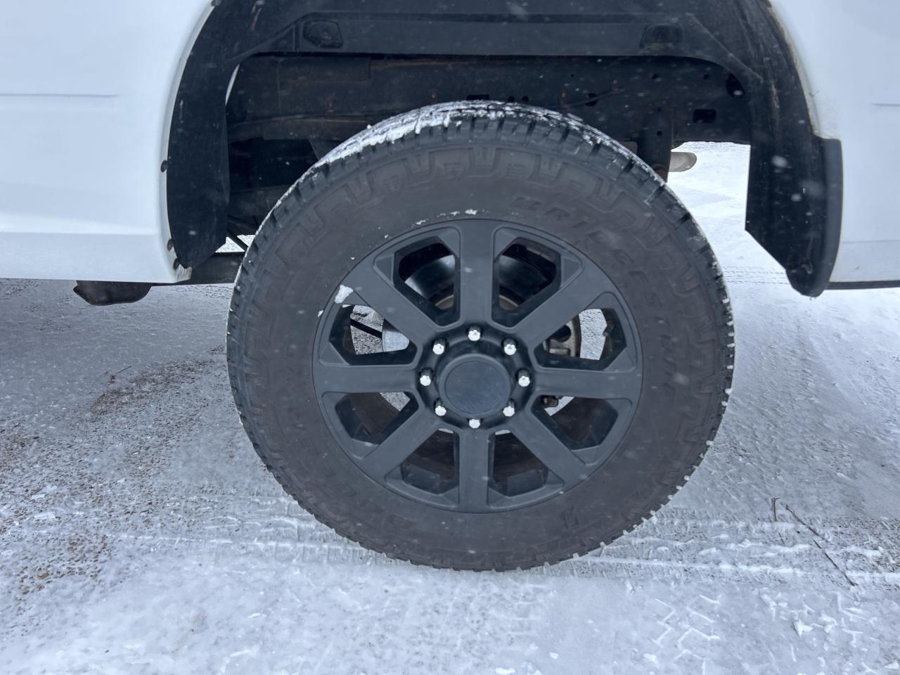 2015 RAM 2500 ST, HEAVY DUTY, 4X4, CLEAN CARFAX, LONG BOX! - Photo #10