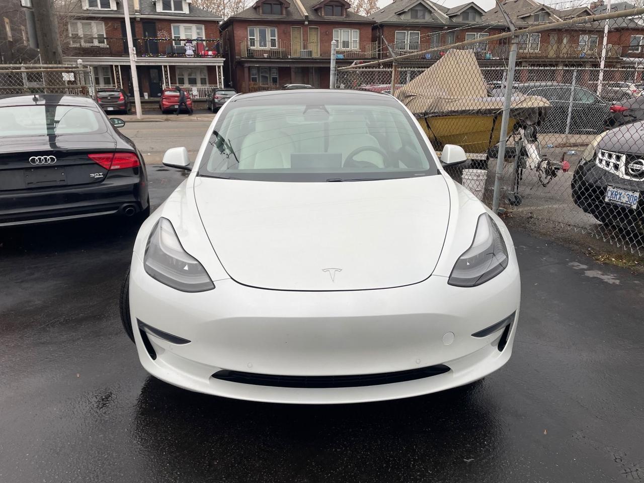 2021 Tesla Model 3 Standard Range Plus *WHITE INTERIOR, HEATED SEATS* Photo