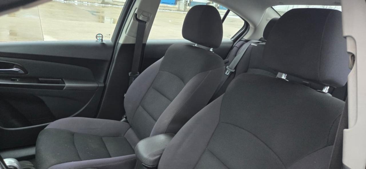 2014 Chevrolet Cruze 1LT Auto 4dr Sedan Automatic Photo