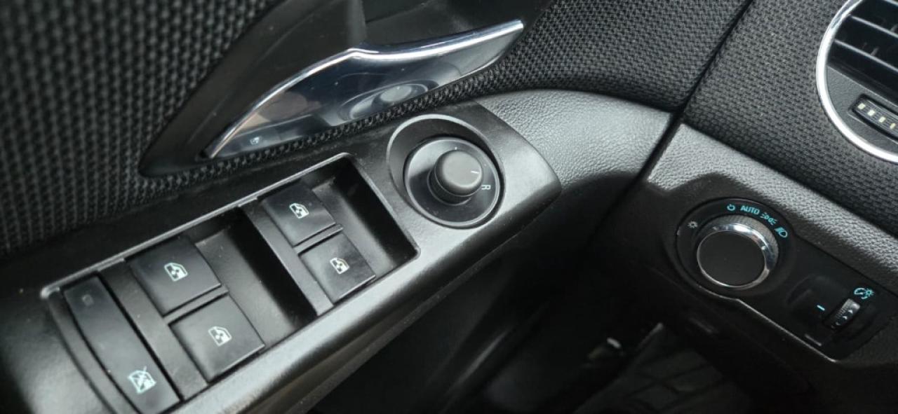 2014 Chevrolet Cruze 1LT Auto 4dr Sedan Automatic Photo