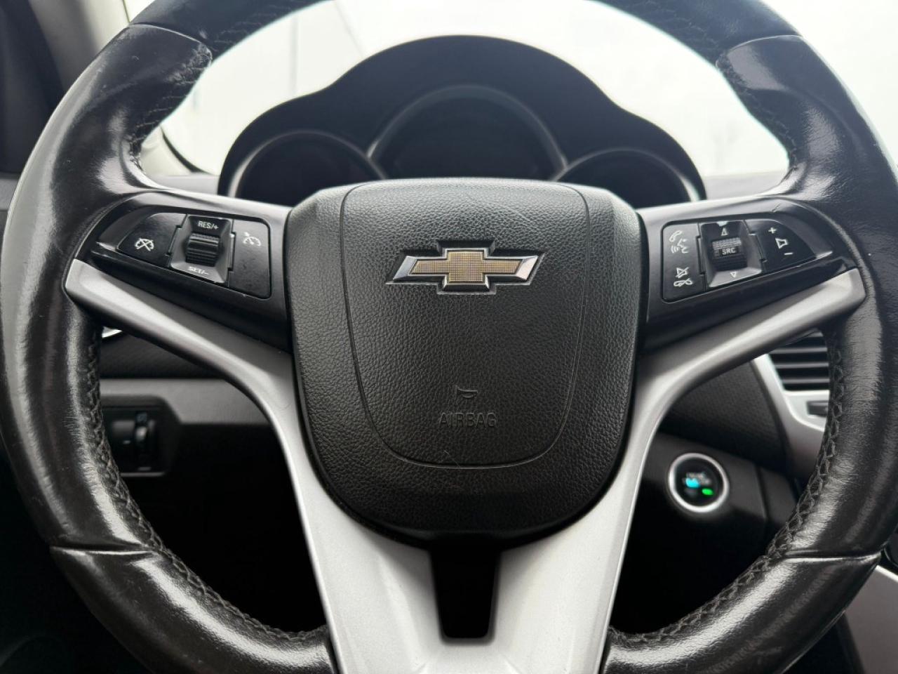 2015 Chevrolet Cruze 4dr SEDAN Photo