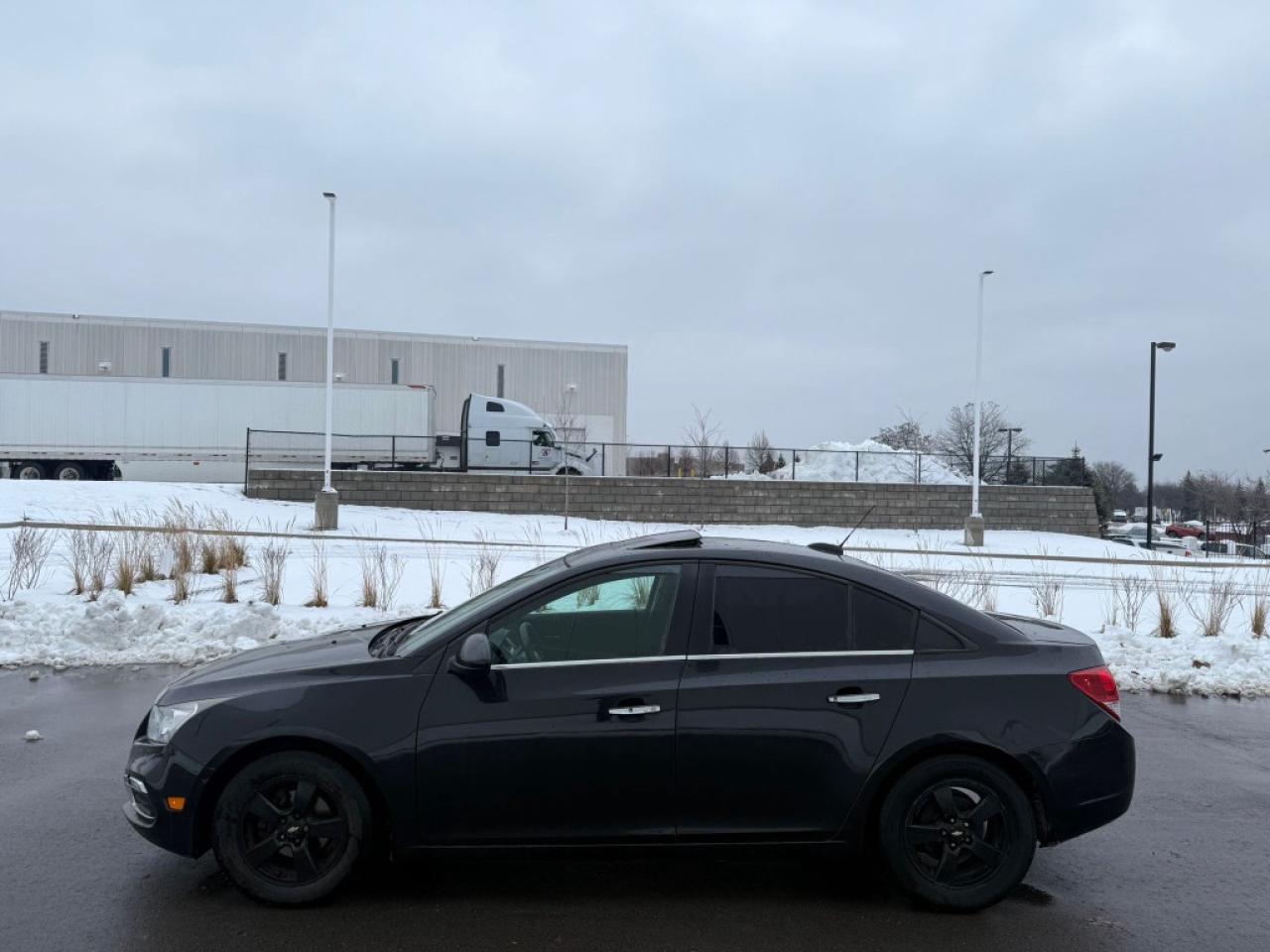2015 Chevrolet Cruze 4dr SEDAN Photo