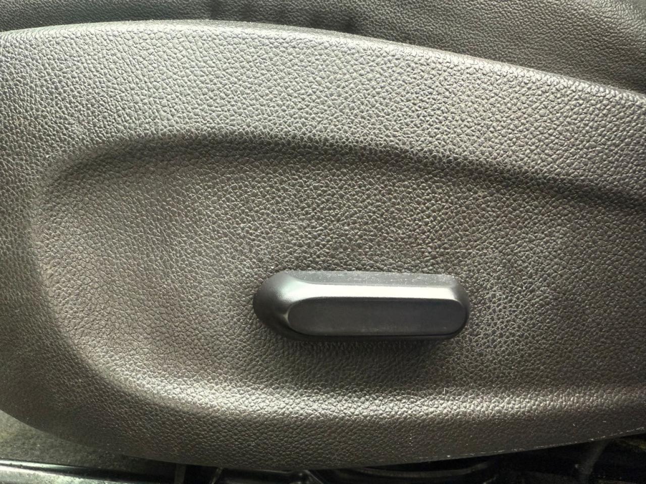 2015 Chevrolet Cruze 4dr SEDAN Photo