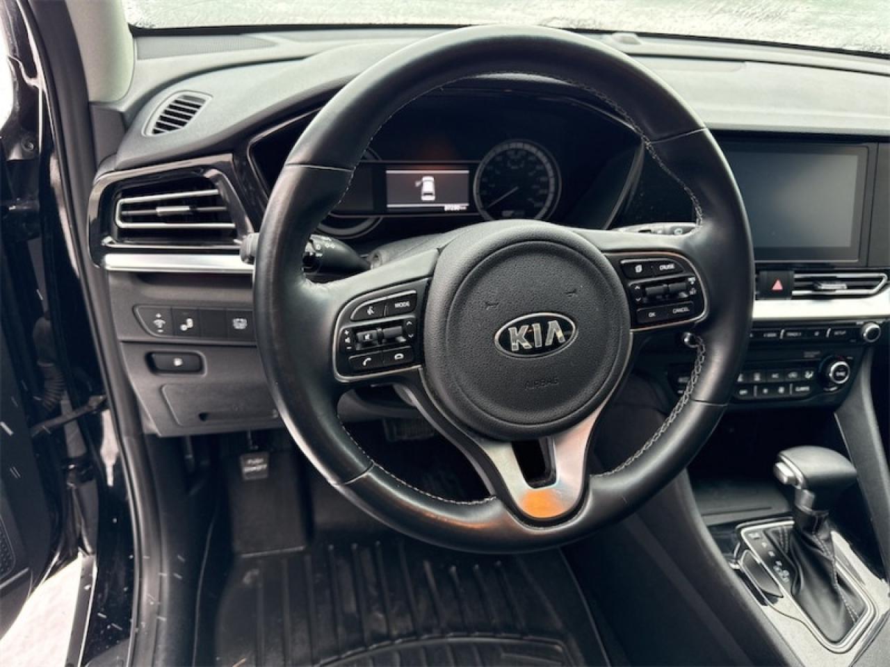 2020 Kia NIRO EX  Heated Seats - Low Mileage Photo4