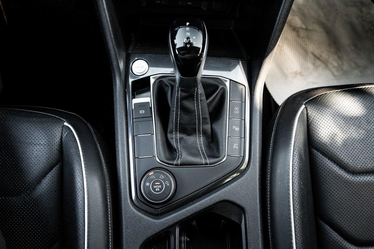 2022 Volkswagen Tiguan Highline R-line Photo