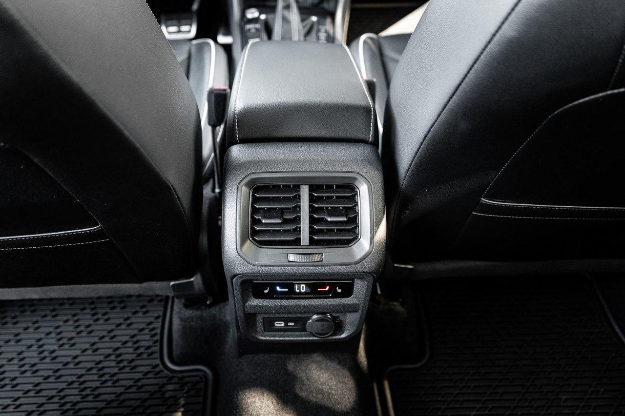 2022 Volkswagen Tiguan Highline R-line Photo