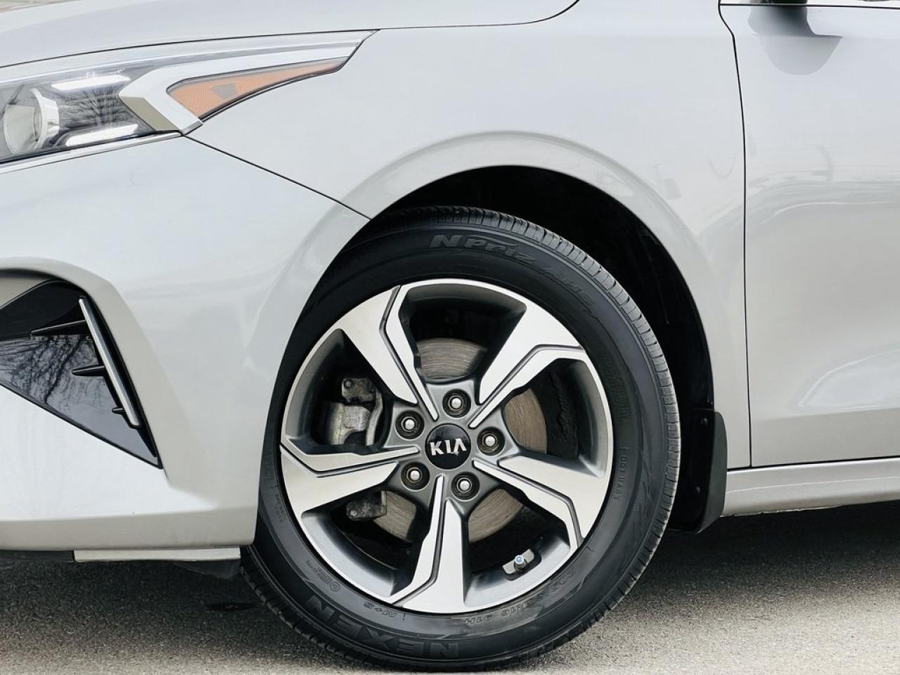 2022 Kia Forte EX Photo3