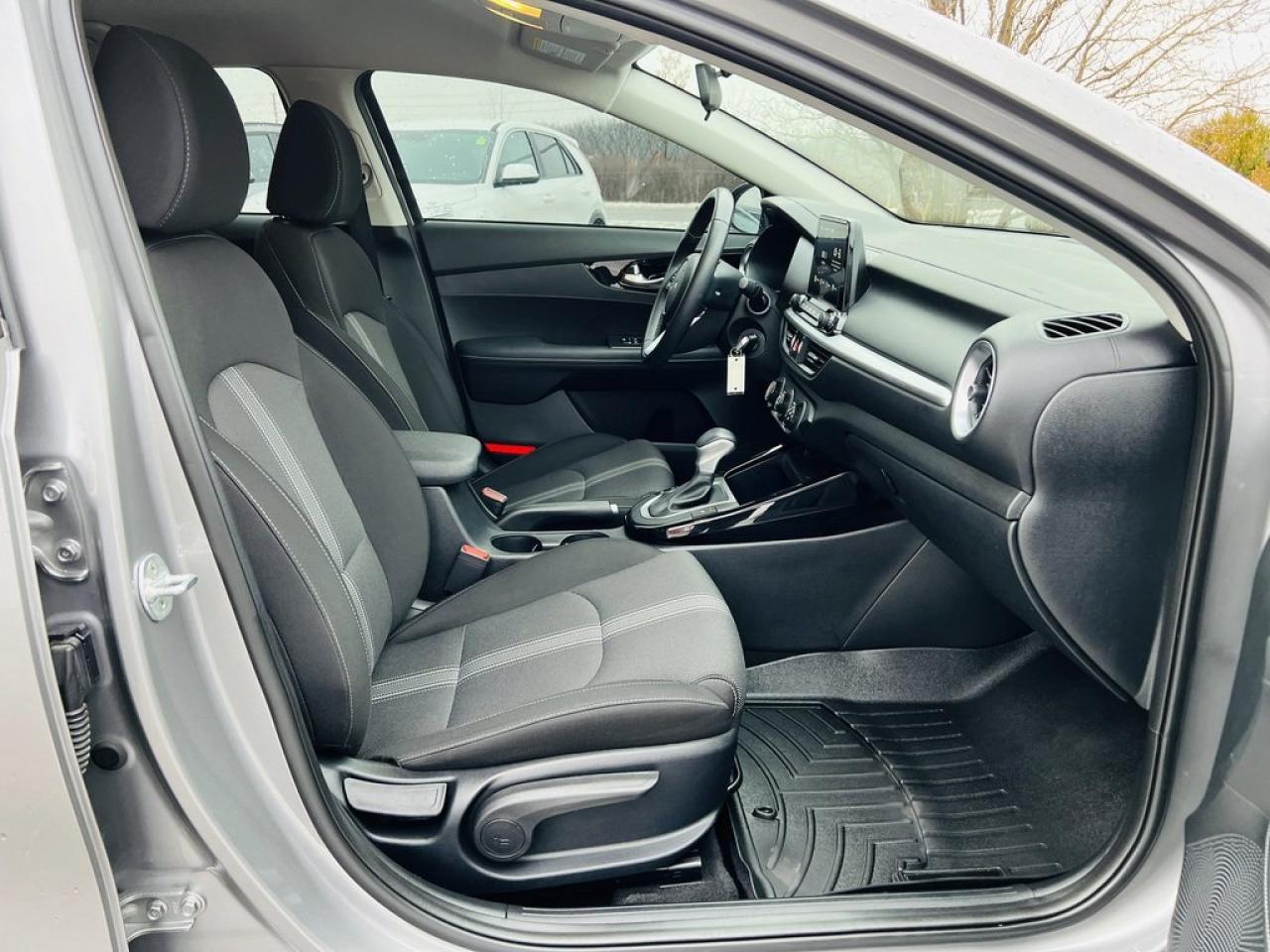 2022 Kia Forte EX Photo