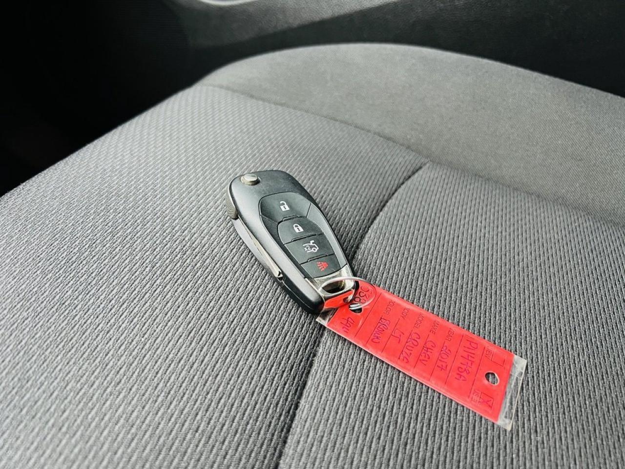 2017 Chevrolet Cruze LT Photo