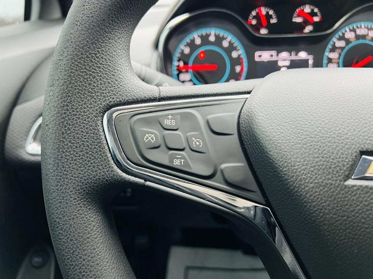 2017 Chevrolet Cruze LT Photo