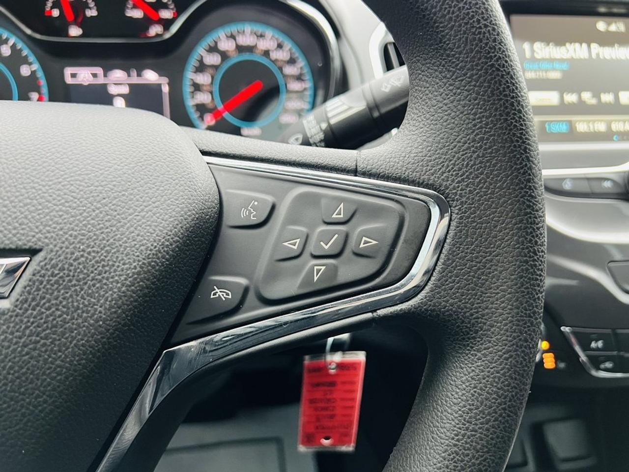 2017 Chevrolet Cruze LT Photo