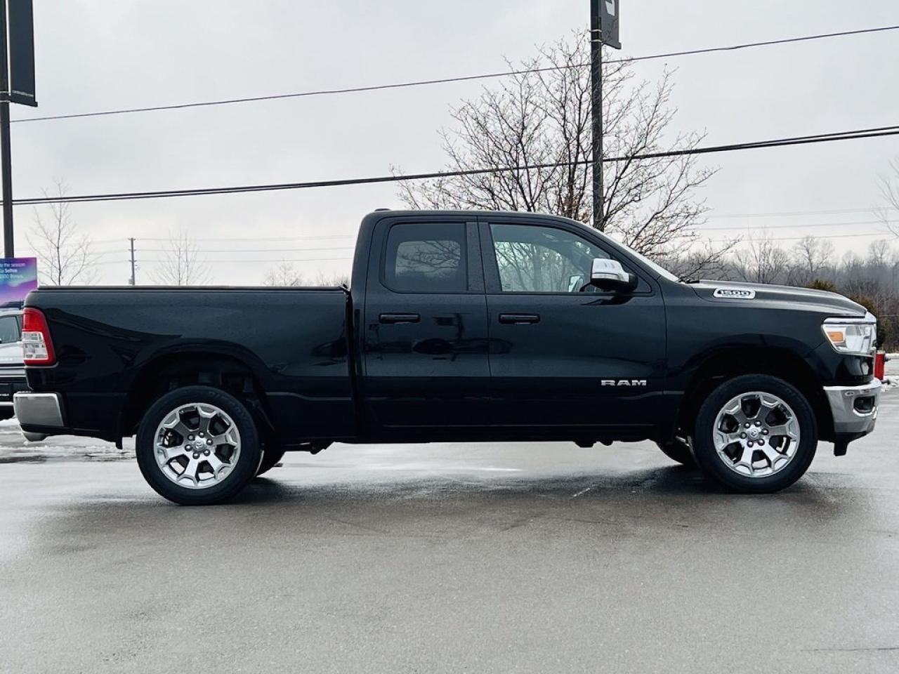 2022 RAM 1500 Big Horn Hemi Photo3