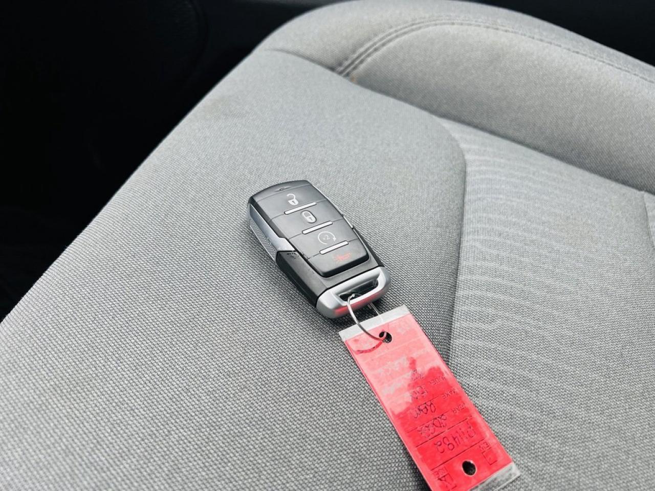 2022 RAM 1500 Big Horn Hemi Photo