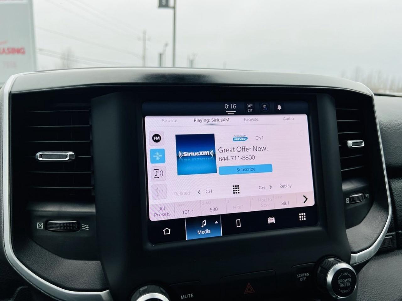 2022 RAM 1500 Big Horn Hemi Photo