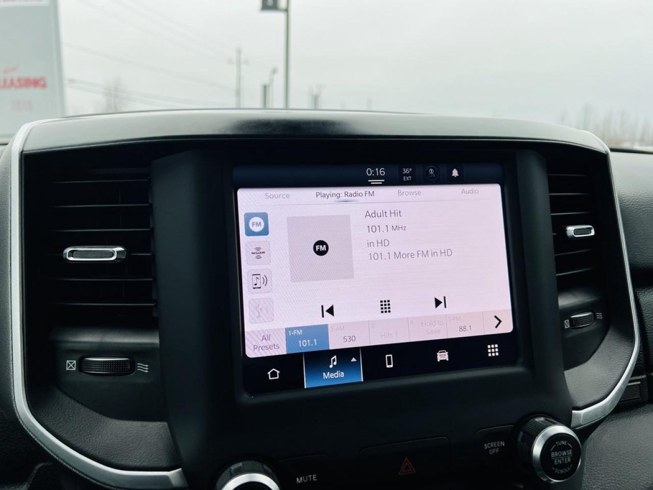 2022 RAM 1500 Big Horn Hemi Photo