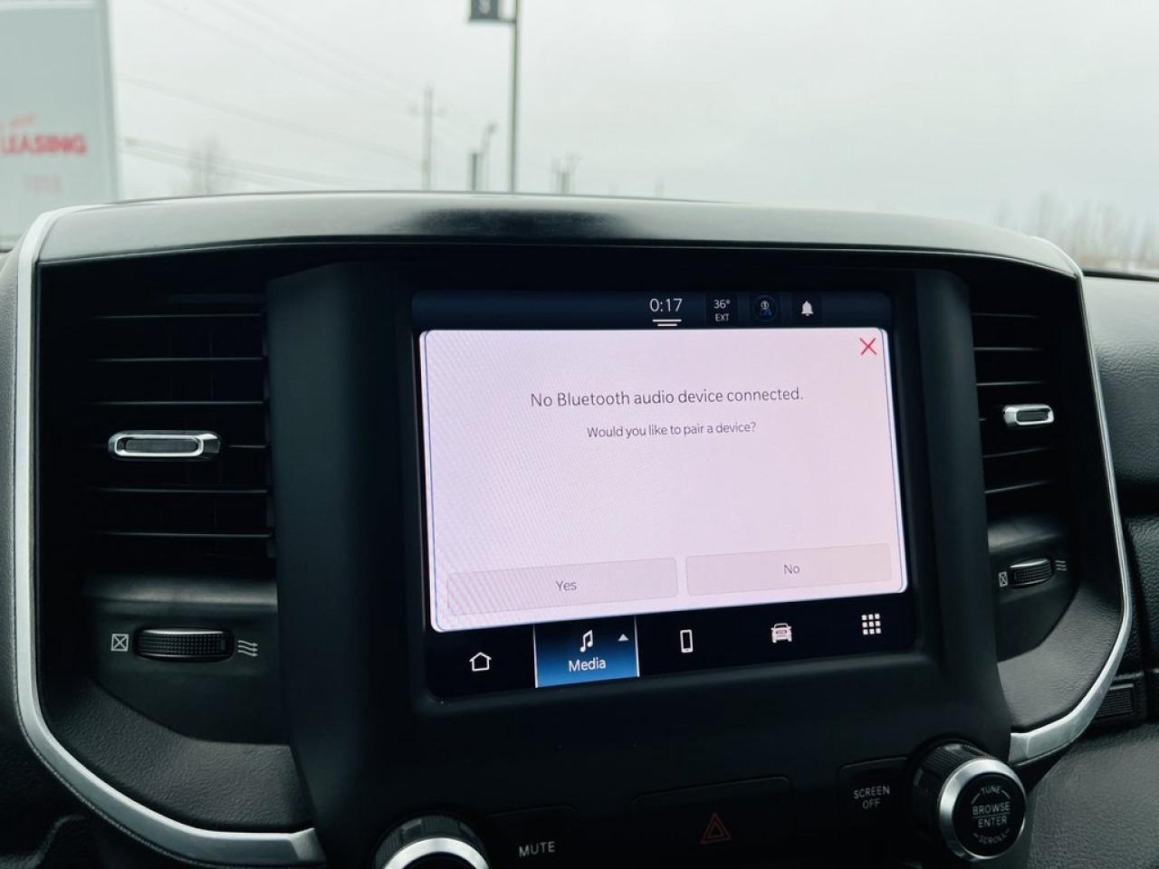 2022 RAM 1500 Big Horn Hemi Photo