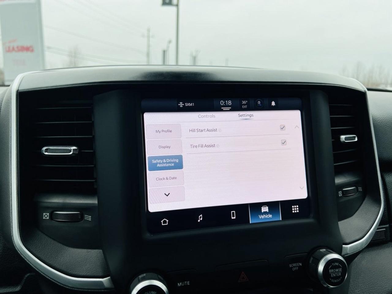 2022 RAM 1500 Big Horn Hemi Photo