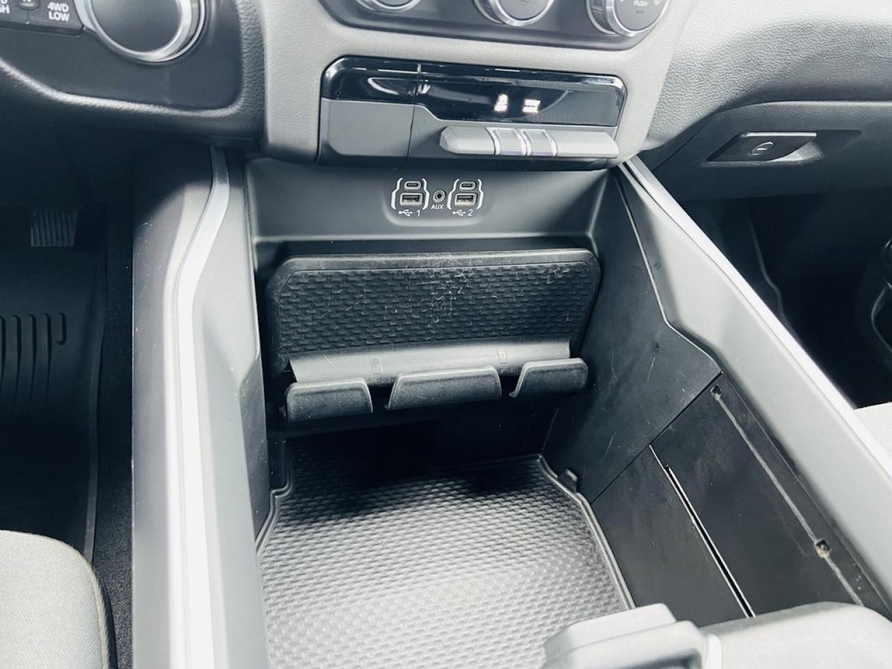 2022 RAM 1500 Big Horn Hemi Photo