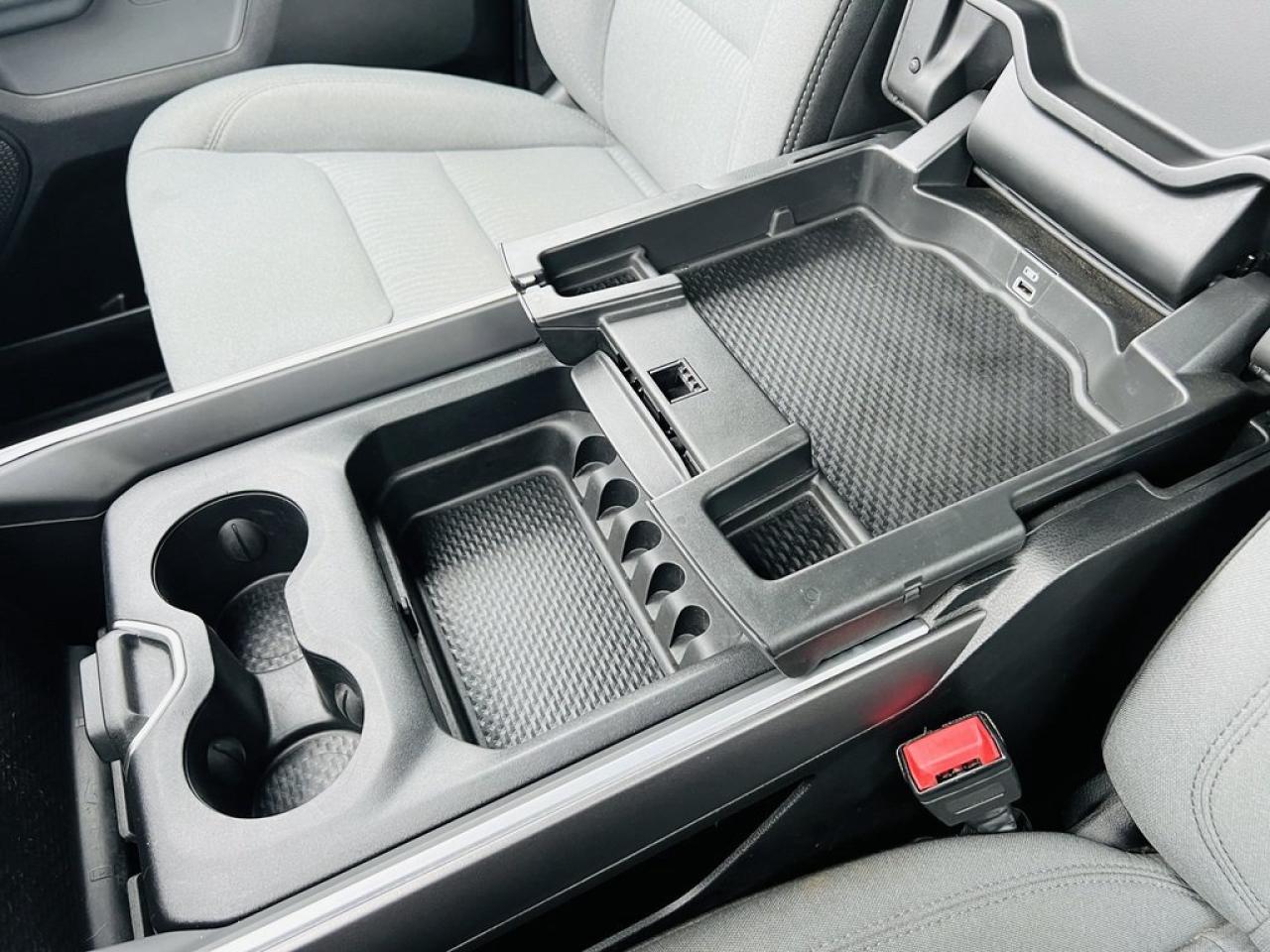 2022 RAM 1500 Big Horn Hemi Photo