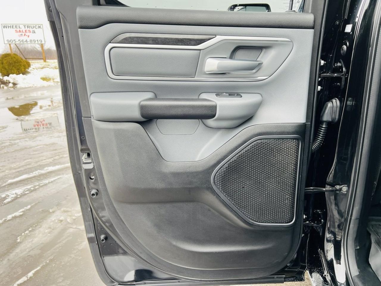 2022 RAM 1500 Big Horn Hemi Photo