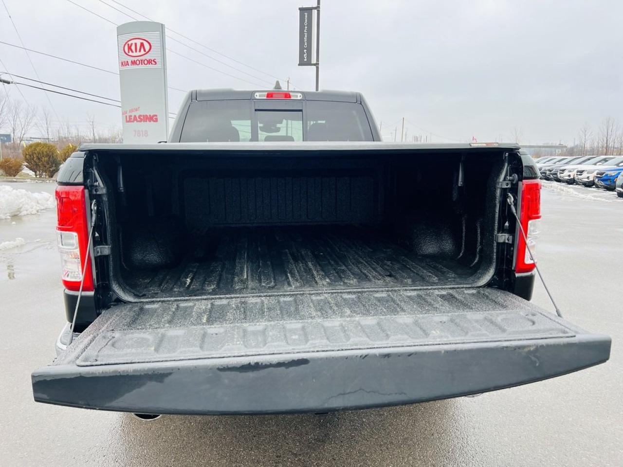 2022 RAM 1500 Big Horn Hemi Photo