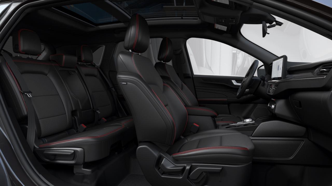 2025 Ford Escape ST-Line AWD Photo5