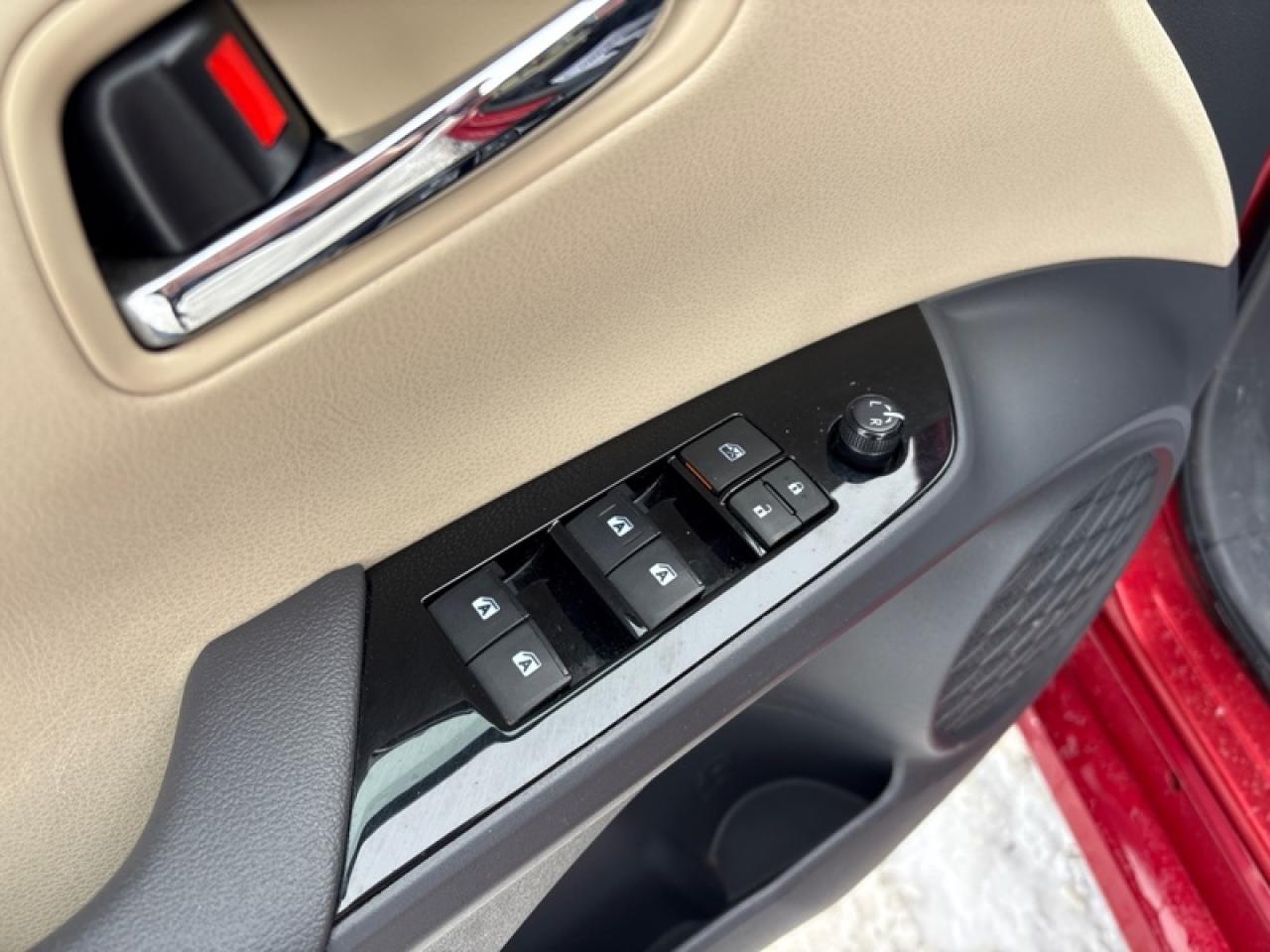 2017 Toyota Prius 4DR SDN AT  - Low Mileage Photo