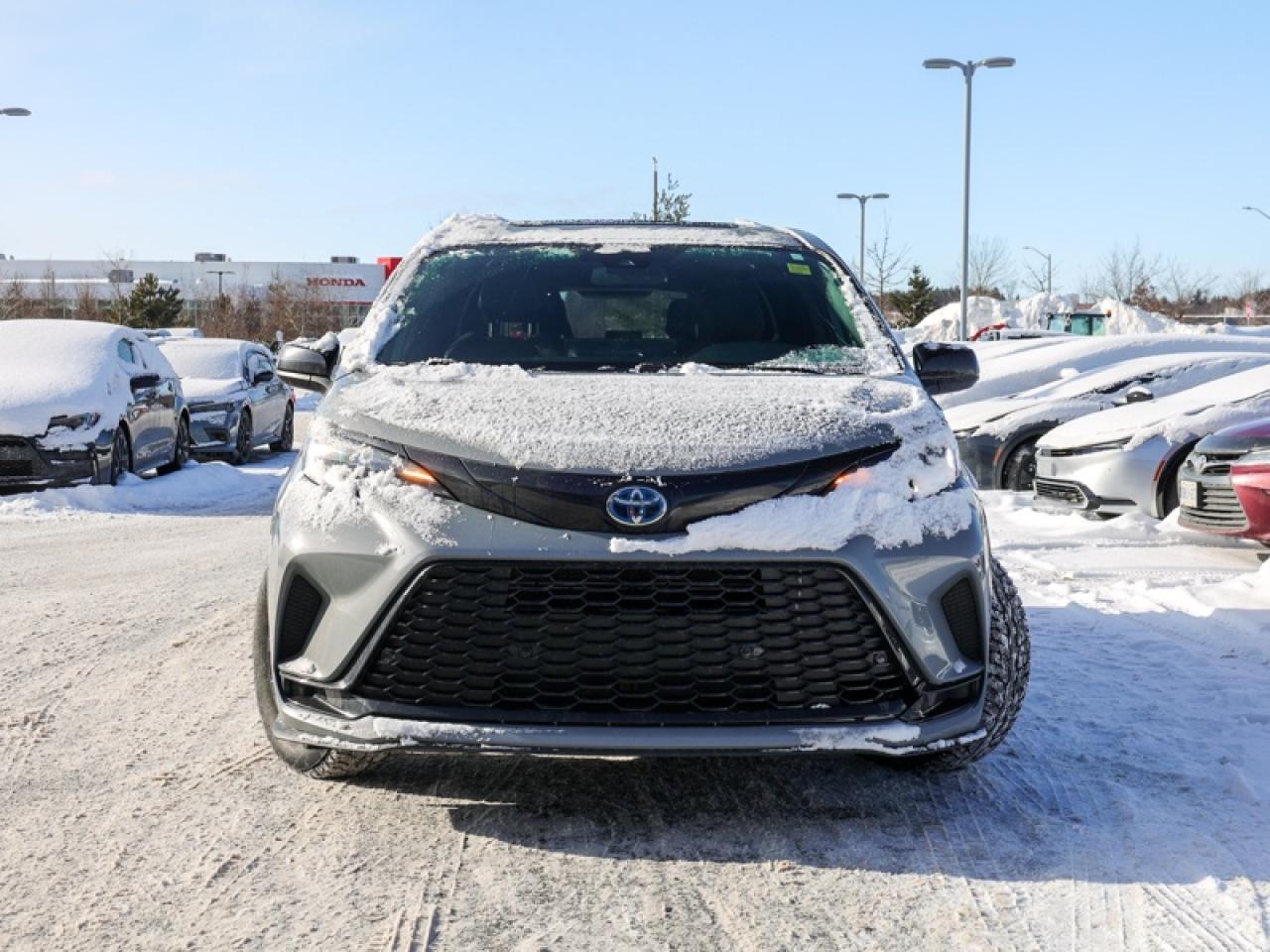 2025 Toyota Sienna XSE 7-Passenger AWD  - Navigation - $382 B/W Photo