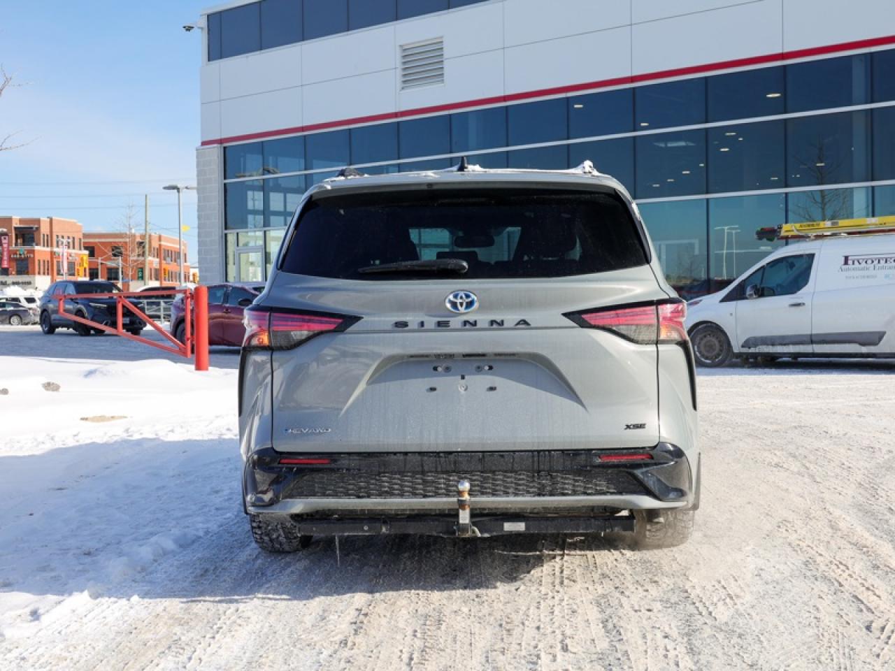 2025 Toyota Sienna XSE 7-Passenger AWD  - Navigation - $382 B/W Photo