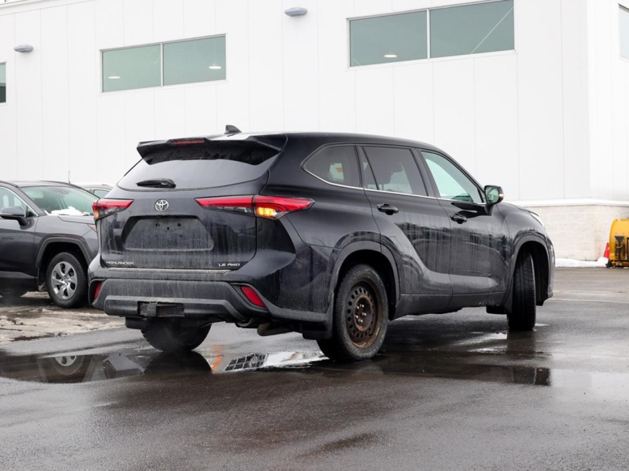 2022 Toyota Highlander LE  - Heated Seats -  Power Liftgate - $287 B/W Photo