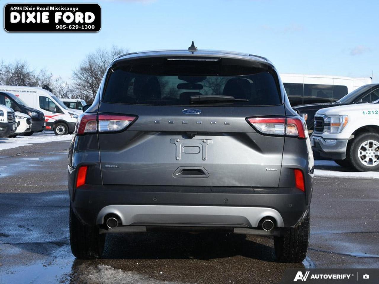 2022 Ford Escape SEL Hybrid Photo4