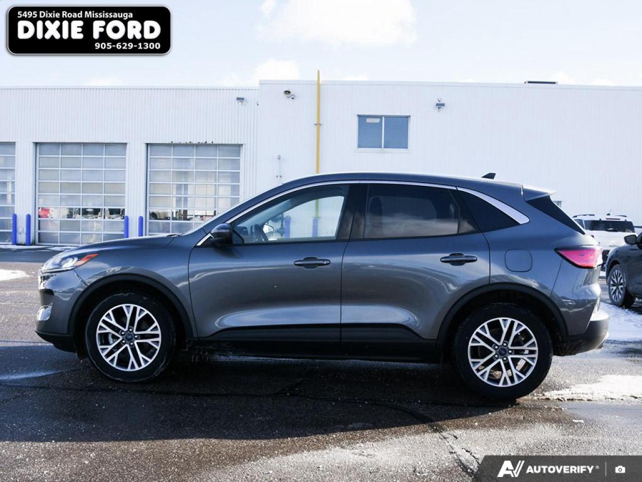 2022 Ford Escape SEL Hybrid Photo