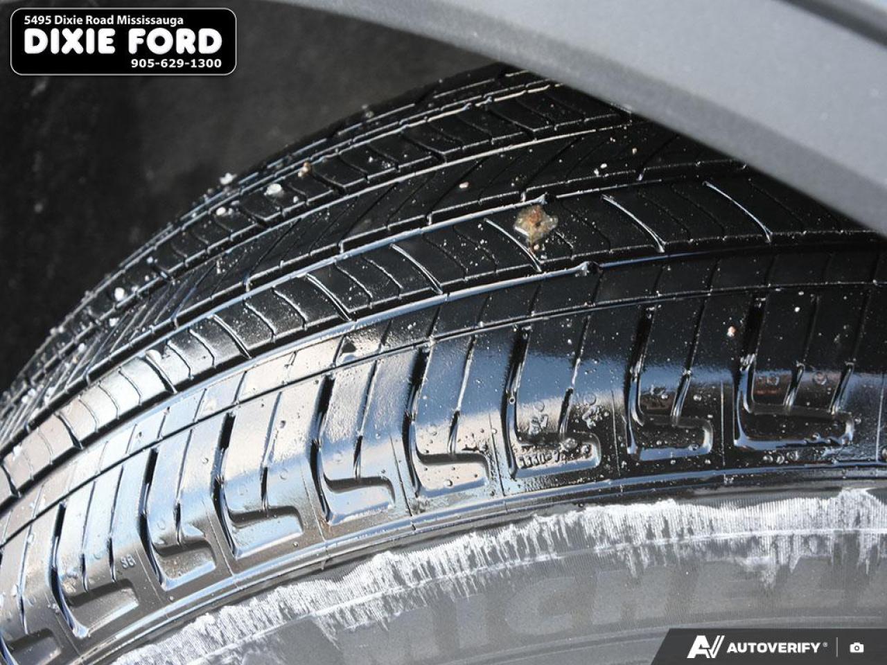 2022 Ford Escape SEL Hybrid Photo