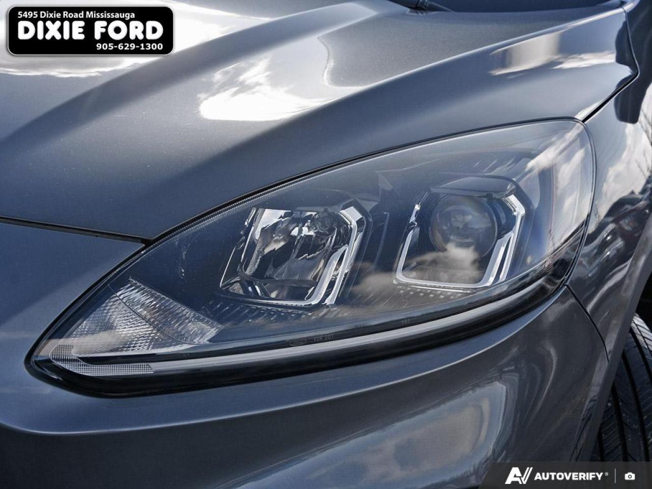 2022 Ford Escape SEL Hybrid Photo