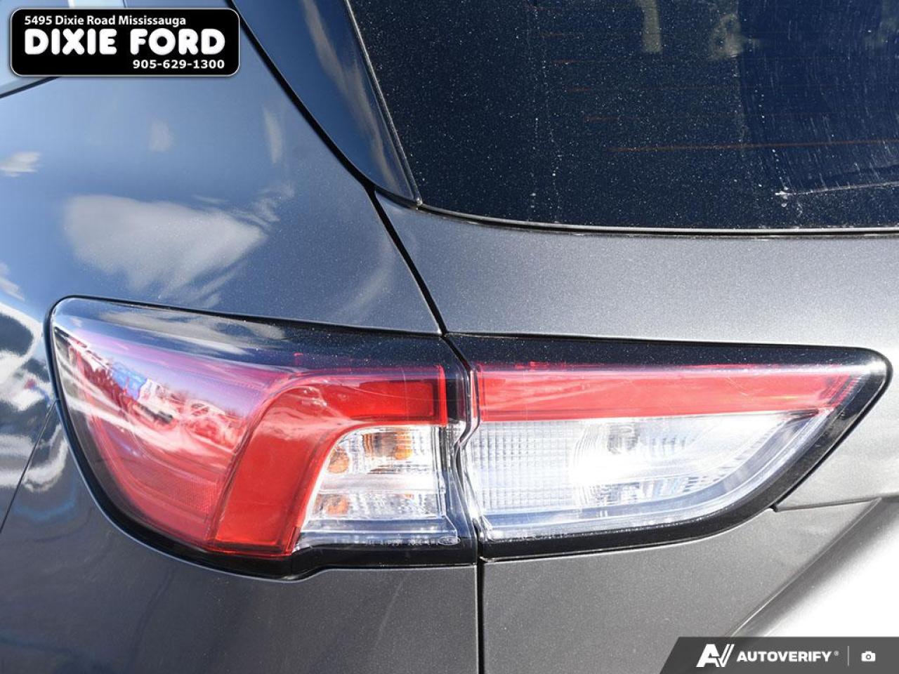 2022 Ford Escape SEL Hybrid Photo