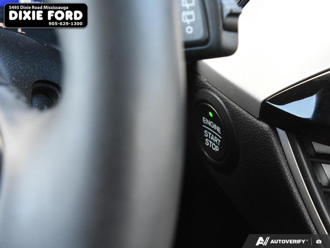 2022 Ford Escape SEL Hybrid Photo