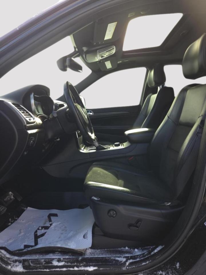 2020 Jeep Grand Cherokee Laredo Photo