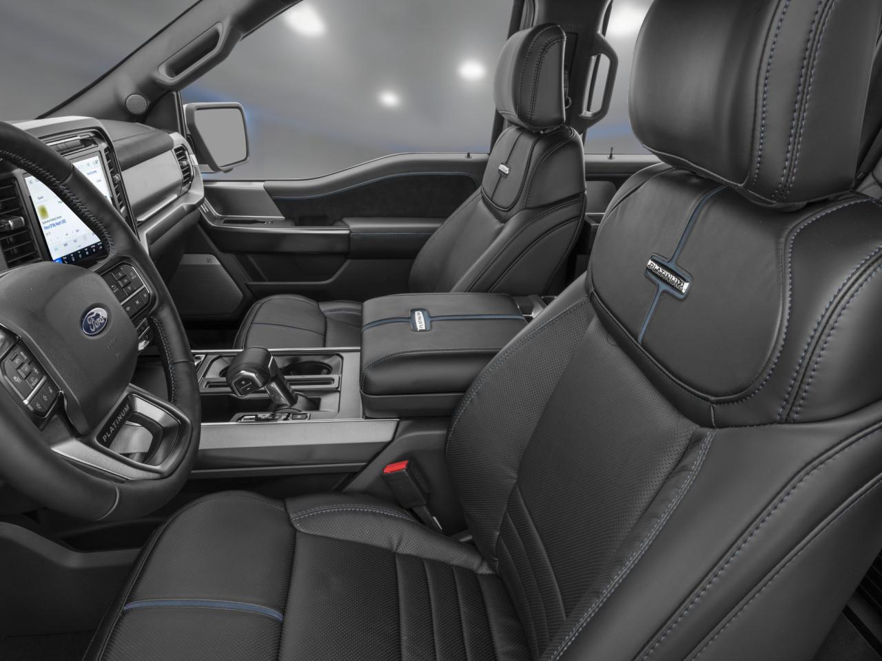 2025 Ford F-150 Hybrid PLATINUM Photo4