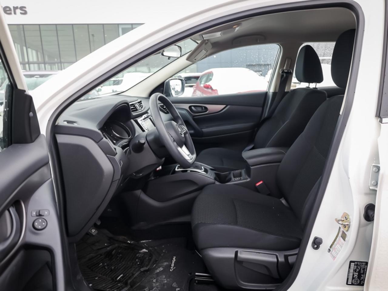 2023 Nissan Qashqai S  - Heated Seats -  Apple CarPlay - $171 B/W Photo