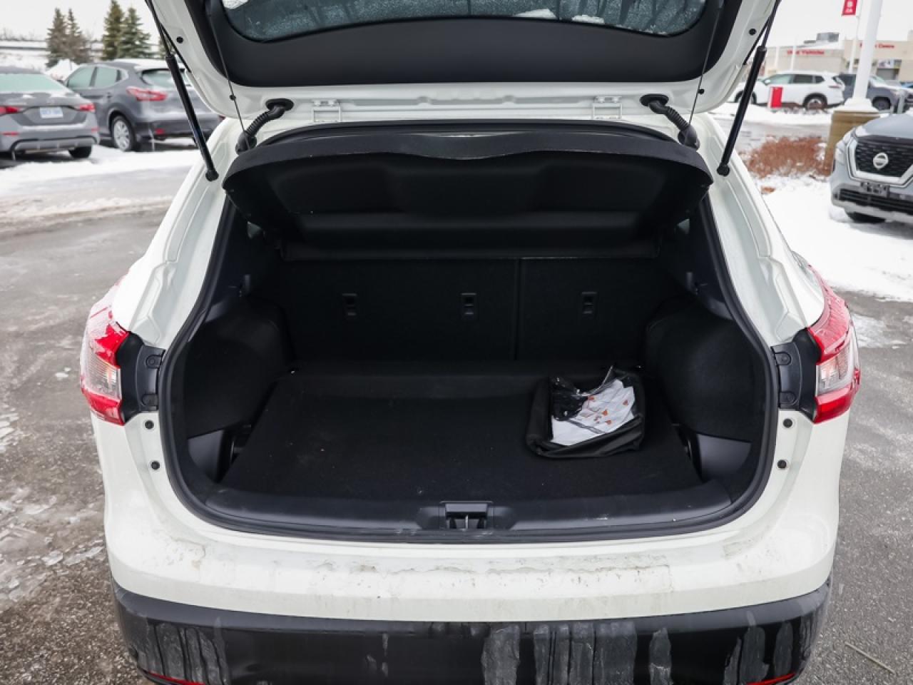 2023 Nissan Qashqai S  - Heated Seats -  Apple CarPlay - $171 B/W Photo